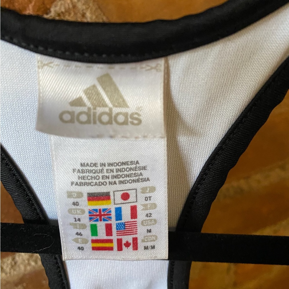 Adidas Racerback - Picture 3 of 3